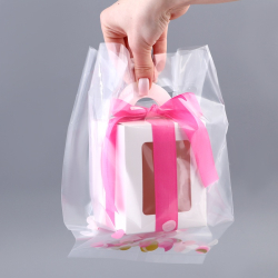 Изображение Пакет квадратный полиэтиленовый с ручкой, прозрачный,15х28+16см ± 5% 60 мкм