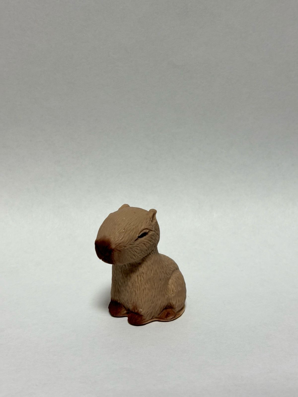 Фигурка из глазури Капибара Изображение Фигурка из глазури Капибара
