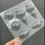 Форма пластиковая НОВОГОДНИЕ ШАРЫ (16) / 6 шт Изображение Форма пластиковая НОВОГОДНИЕ ШАРЫ (16) / 6 шт