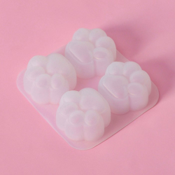 Молд «Лапки», силикон, 9,5×9×2,5 см, ячейка 4×4 см, цвет белый Изображение Молд «Лапки», силикон, 9,5×9×2,5 см, ячейка 4×4 см, цвет белый