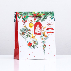 Пакет подарочный "Новогодняя гирляда подарков", 18 х 22,3 х 10 см Изображение Пакет подарочный "Новогодняя гирляда подарков", 18 х 22,3 х 10 см